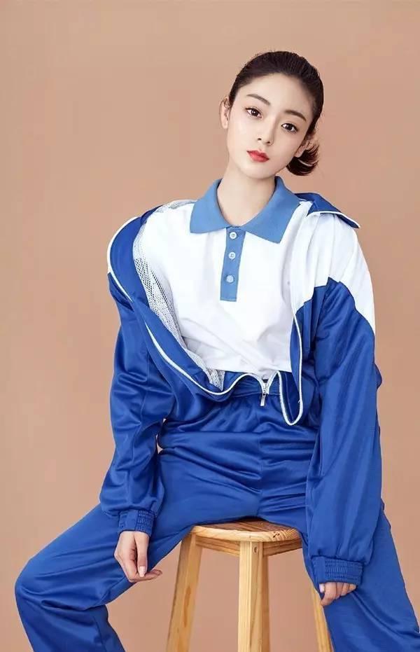 3 中学生这样穿校服,比的过“时尚达人”